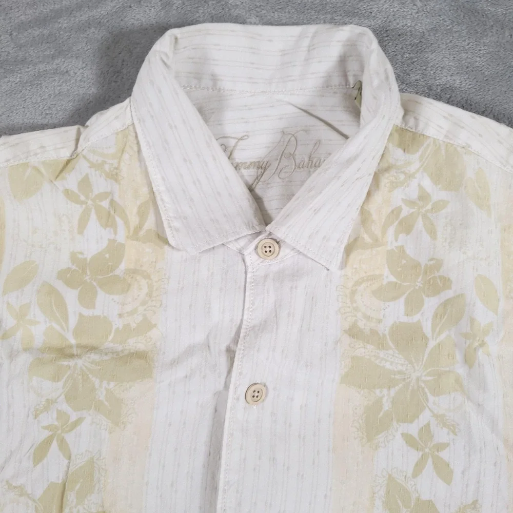 Tommy Bahama Shirt Mens Large White Beige Floral Hawaiian‎ Button Up Embroidered